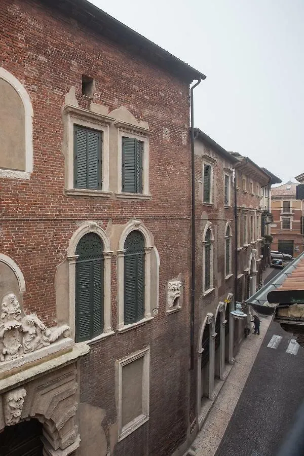 Residenza Callas Verona 0*,